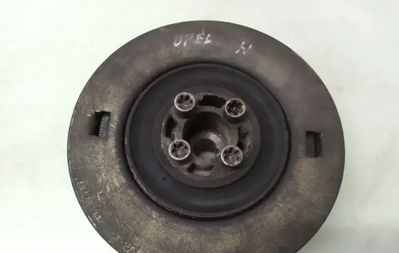Opel Zafira B Crankshaft pulley 55196301