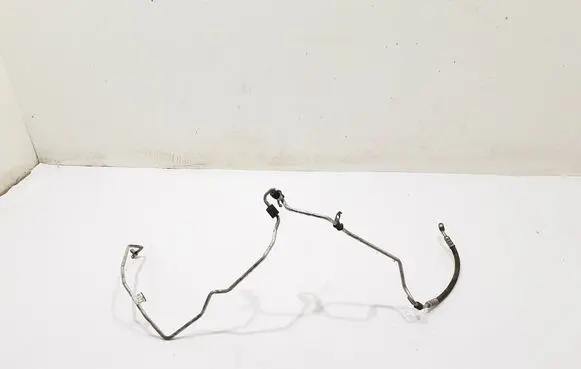 Opel Vivaro Air conditioning (A/C) pipe/hose 924402507R