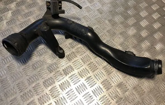 Volkswagen PASSAT B6 Intercooler hose/pipe 3B0145762B 8E0145768B