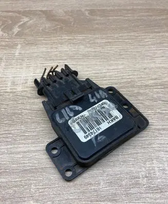 Opel Corsa B Ignition amplifier control unit 16174349 BAKH