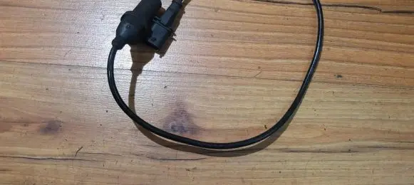 Audi A4 S4 B5 8D Crankshaft position sensor 0261210