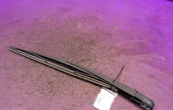 Peugeot 207 CC Rear wiper blade arm 9652418880