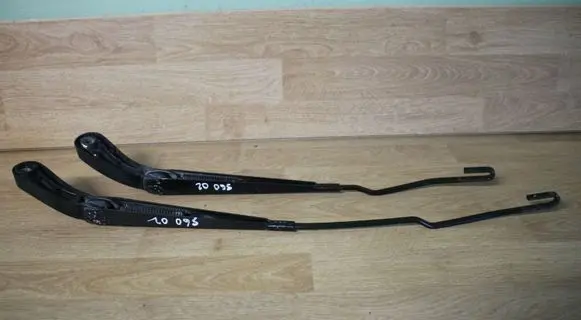 Volvo S60 Front wiper blade arm 8624269 8624266