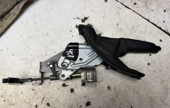 BMW 3 E90 E91 Handbrake/parking brake lever assembly P0M9021