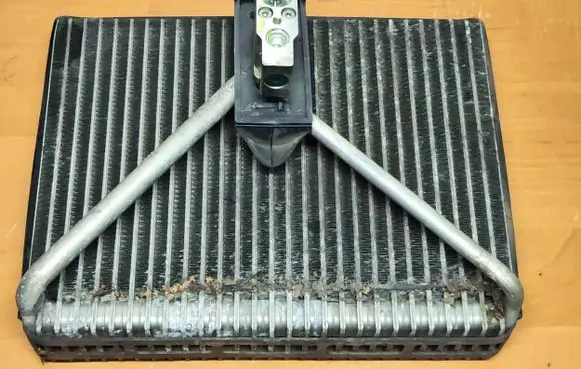 Volvo V70 Air conditioning (A/C) radiator (interior) 