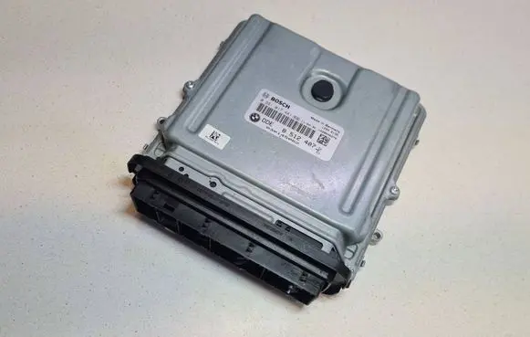 BMW X5 E70 Engine control unit/module 0281017481 8512407 030145062