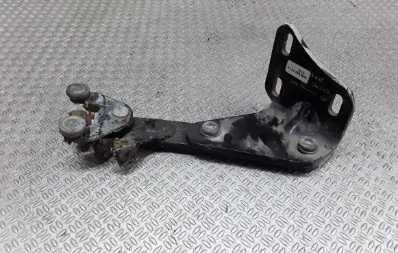Volkswagen Caddy Sliding door lower roller guide/hinge 2K0843395A