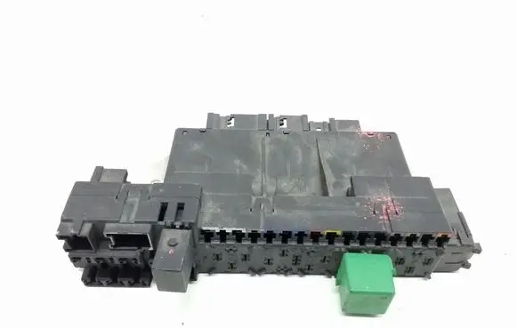 Mercedes-Benz S W220 Fuse module A0265455332