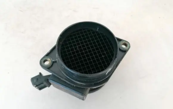 Renault Scenic I Mass air flow meter 7700105010b