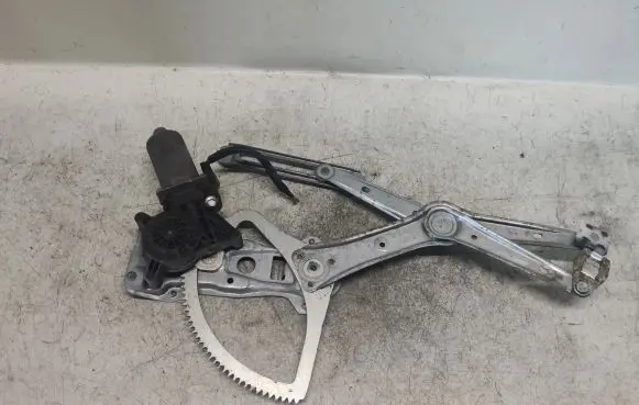 Mercedes-Benz C W202 Front door window regulator with motor