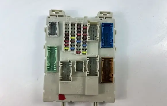 Volvo V40 Fuse box set 31453131