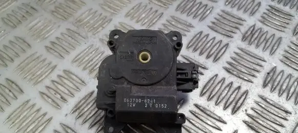 Toyota Camry Air flap motor/actuator 0637006241 063700-6241