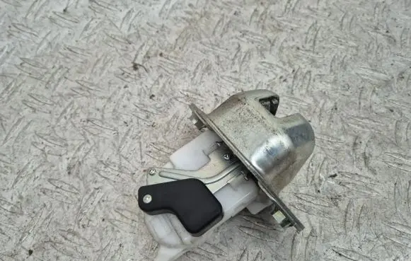 Subaru Forester SH Tailgate/trunk/boot lock/catch/latch
