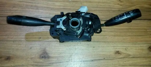 Mazda 626 Wiper turn signal indicator stalk/switch 175112 ga8a175110