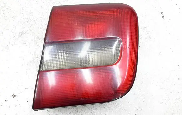 Volvo S70 V70 V70 XC Tailgate rear/tail lights 9151634 9151636 9157009