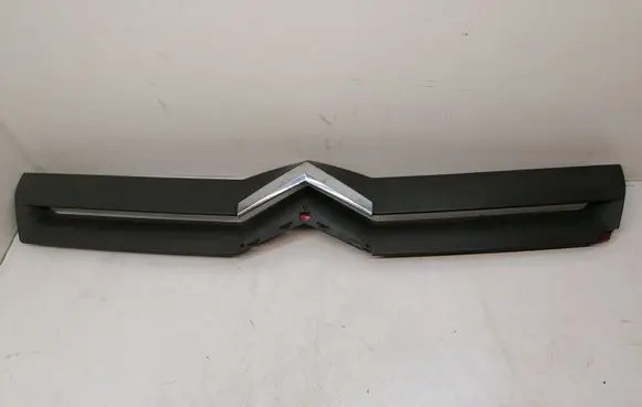 Citroen Jumper Front bumper upper radiator grill