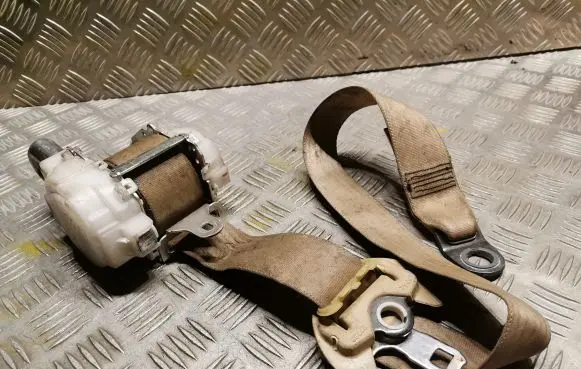 Lexus IS 220D-250-350 Front seatbelt 7M7750P