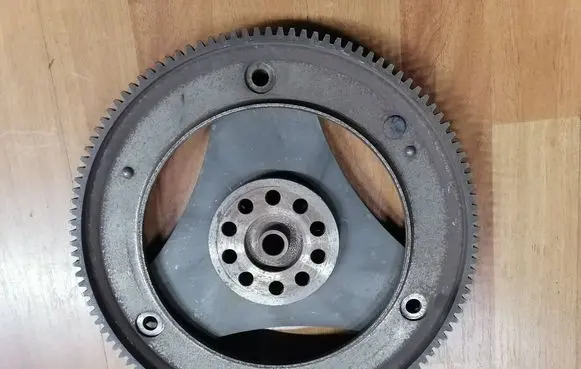 Audi A6 S6 C6 4F Flywheel 079105323N 079105323P