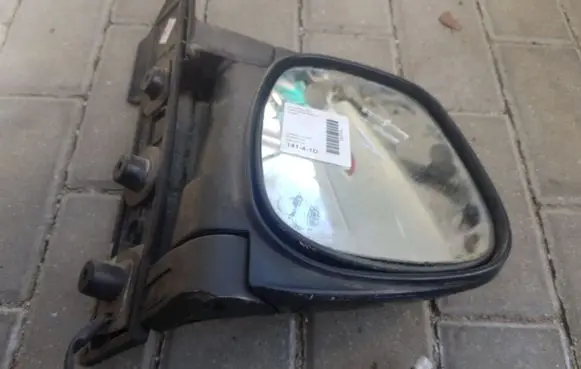 Hyundai H-1, Starex, Satellite Front door electric wing mirror