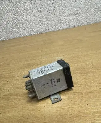 Mercedes-Benz E W124 Other relay 2015403245