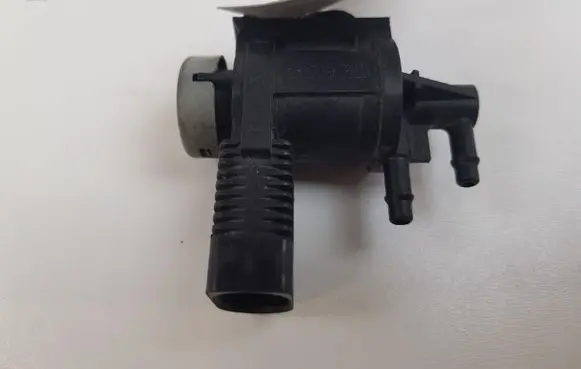 Audi A6 S6 C6 4F Turbo solenoid valve 1J0906283C