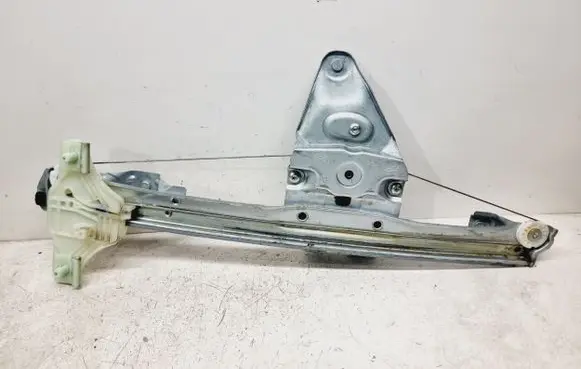 Renault Arkana Front door window regulator with motor 807206412R