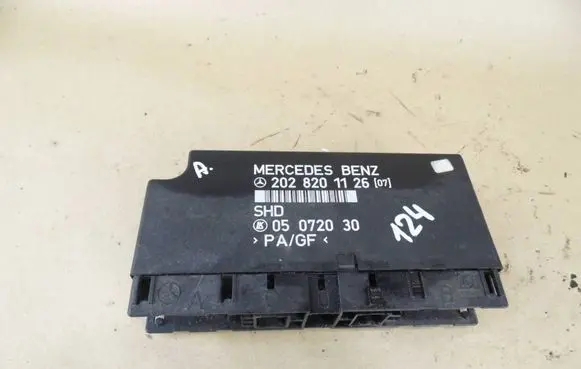 Mercedes-Benz E W124 Comfort/convenience module 2028201126 05072030