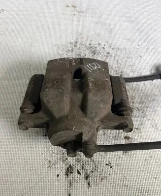 Toyota Prius (XW30) Front brake caliper