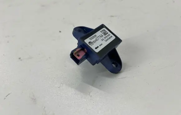 Jeep Compass Airbag deployment crash/impact sensor 68245077AA 53328368 5WK66090
