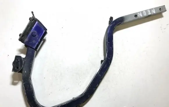 Chrysler Neon I Tailgate/trunk/boot hinge