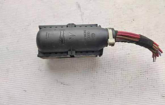Volkswagen Transporter - Caravelle T4 Engine installation wiring loom 7L0906385A