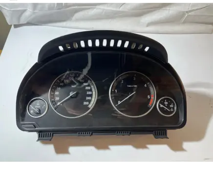 BMW 5 F10 F11 Speedometer (instrument cluster) 1044663 9227614 TKC637842TN