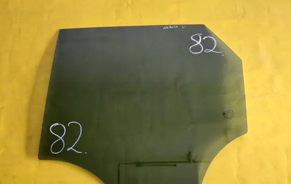 Opel Meriva B Rear door window glass