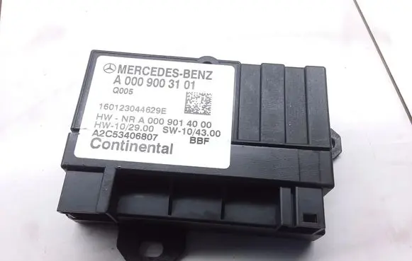 Mercedes-Benz Sprinter W906 Fuel injection pump control unit/module A0009003101