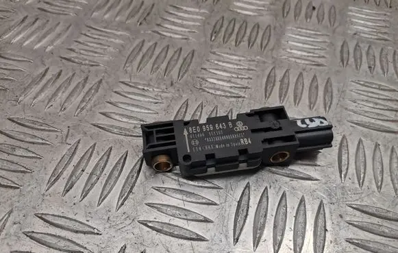 Audi A4 S4 B7 8E 8H Airbag deployment crash/impact sensor 8E0959643B