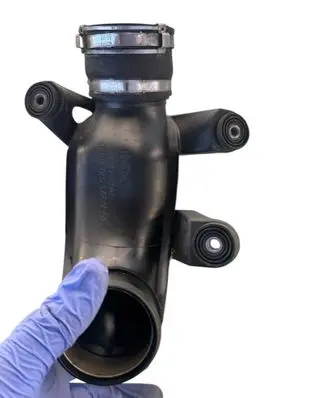 Intercooler hose/pipe