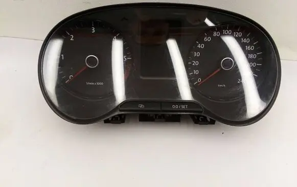 Volkswagen Polo V 6R Speedometer (instrument cluster) 6R0920861G