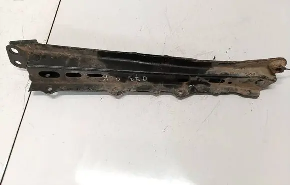 Toyota Avensis T270 Radiator mount bracket 