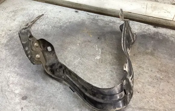 Mercedes-Benz A W169 Headlight/headlamp mounting bracket 