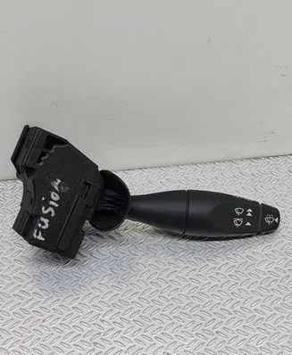 Ford Mondeo Mk III Wiper control stalk 17A553