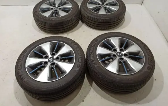 Hyundai Ioniq R16 alloy rim 