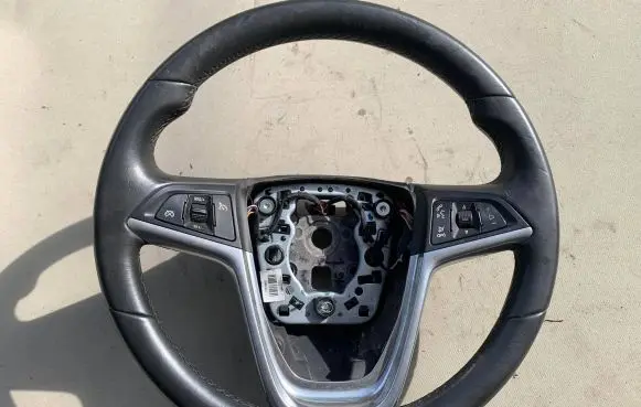 Opel Insignia A Steering wheel