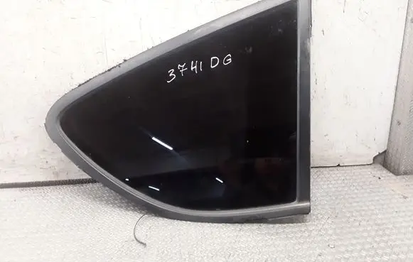 Subaru B9 Tribeca Rear side window