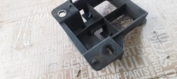 Mercedes-Benz Sprinter W906 Front bumper mounting bracket A9068850203
