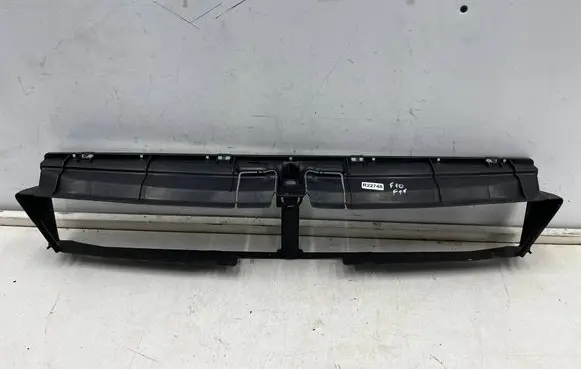 BMW 5 F10 F11 Radiator trim 187798
