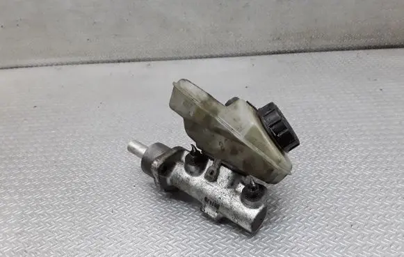 Volkswagen Transporter - Caravelle T4 Master brake cylinder 7D0611303A