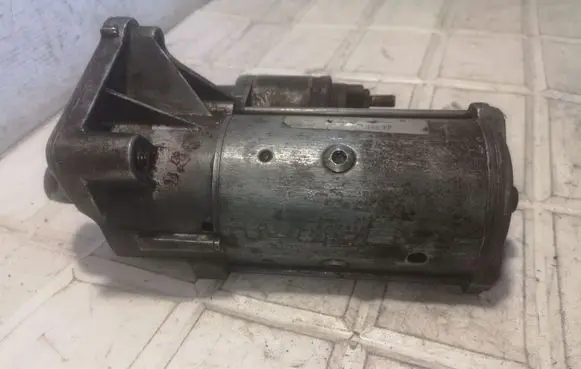 Renault Megane II Starter motor 8200331251 13J30156CGB