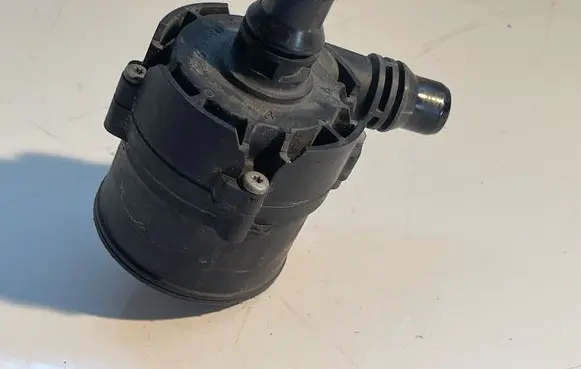 BMW 5 G30 G31 Electric auxiliary coolant/water pump 937272303 9372723