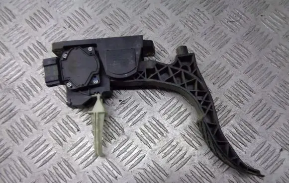 Seat Toledo II (1M) Accelerator throttle pedal 1J1721503K