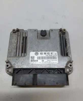 Volkswagen Golf V Engine control unit/module 03G906021NK